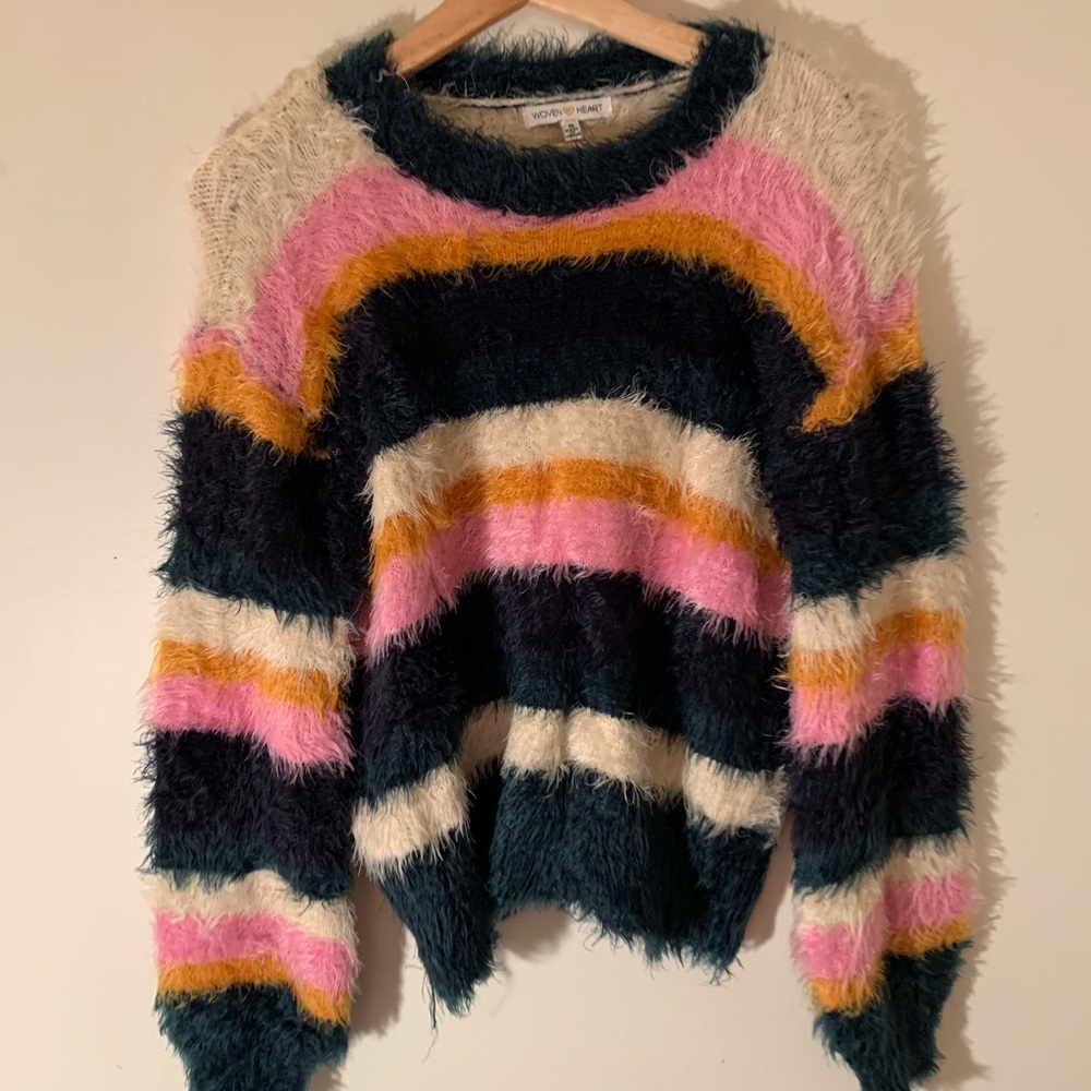 Woven Heart Sweater size Small - Picture 2 of 4